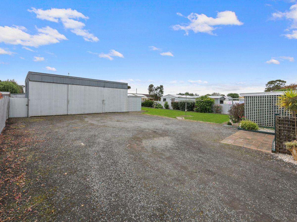 42 Kerr Street, Mortlake VIC 3272 House For Rent Domain