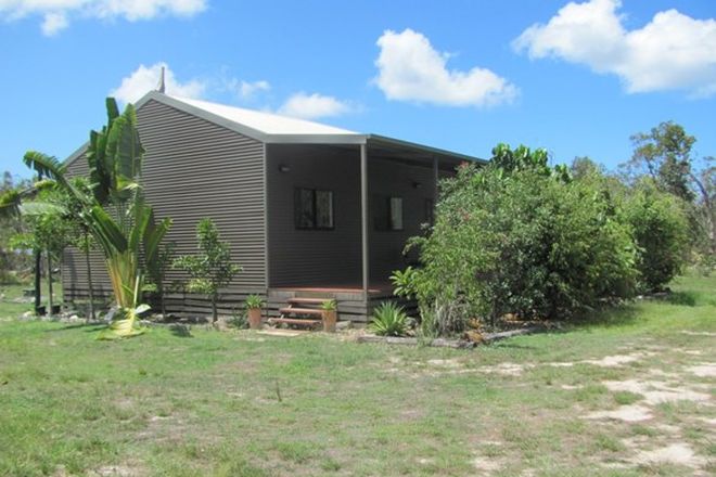 Picture of 406 Pacific Drive, DEEPWATER QLD 4674