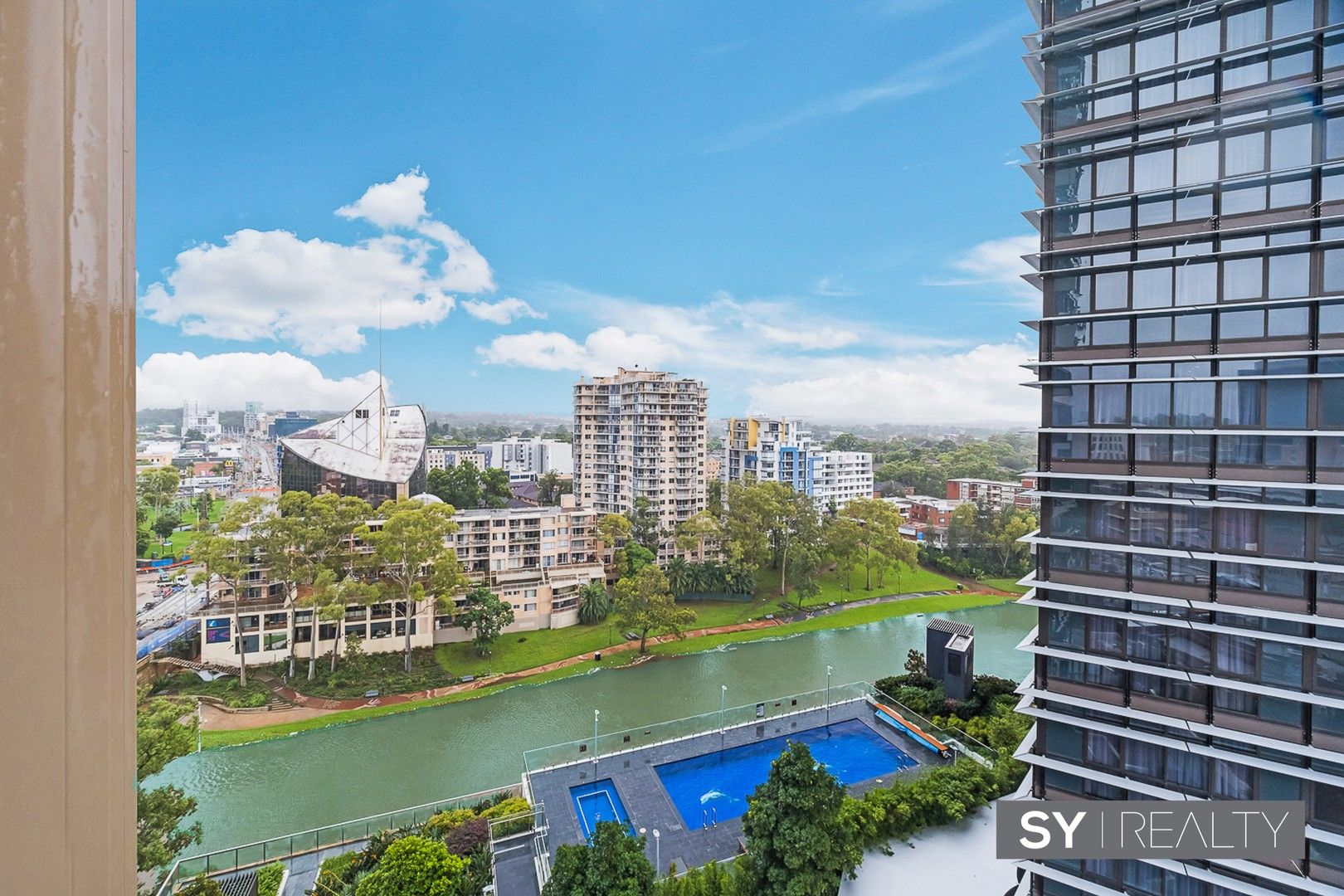 2 bedrooms Apartment / Unit / Flat in 1105/330 Church St PARRAMATTA NSW, 2150