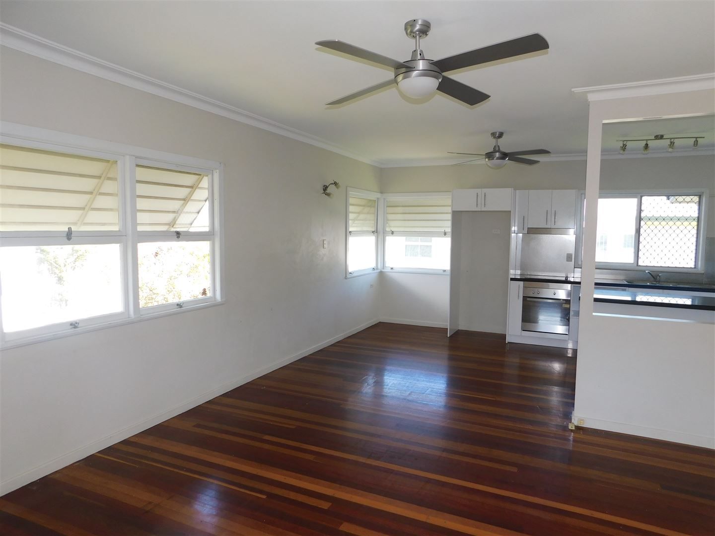 31 Ewan Street, Margate QLD 4019, Image 2