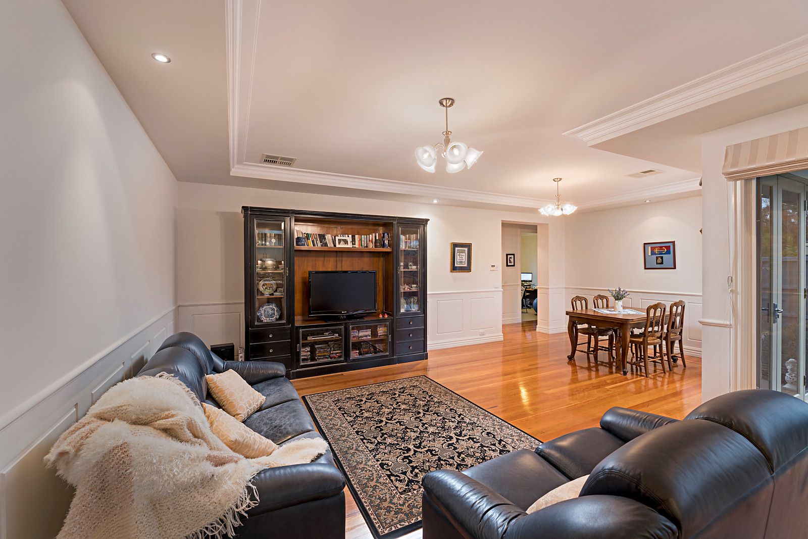 5 Hampton Grove, Camberwell VIC 3124, Image 2