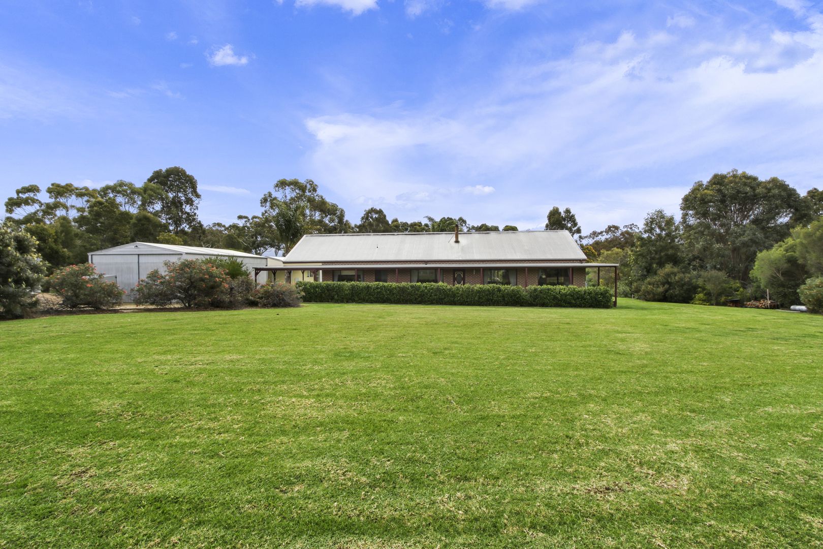 61 Landsman Drive, Nicholson VIC 3882, Image 2