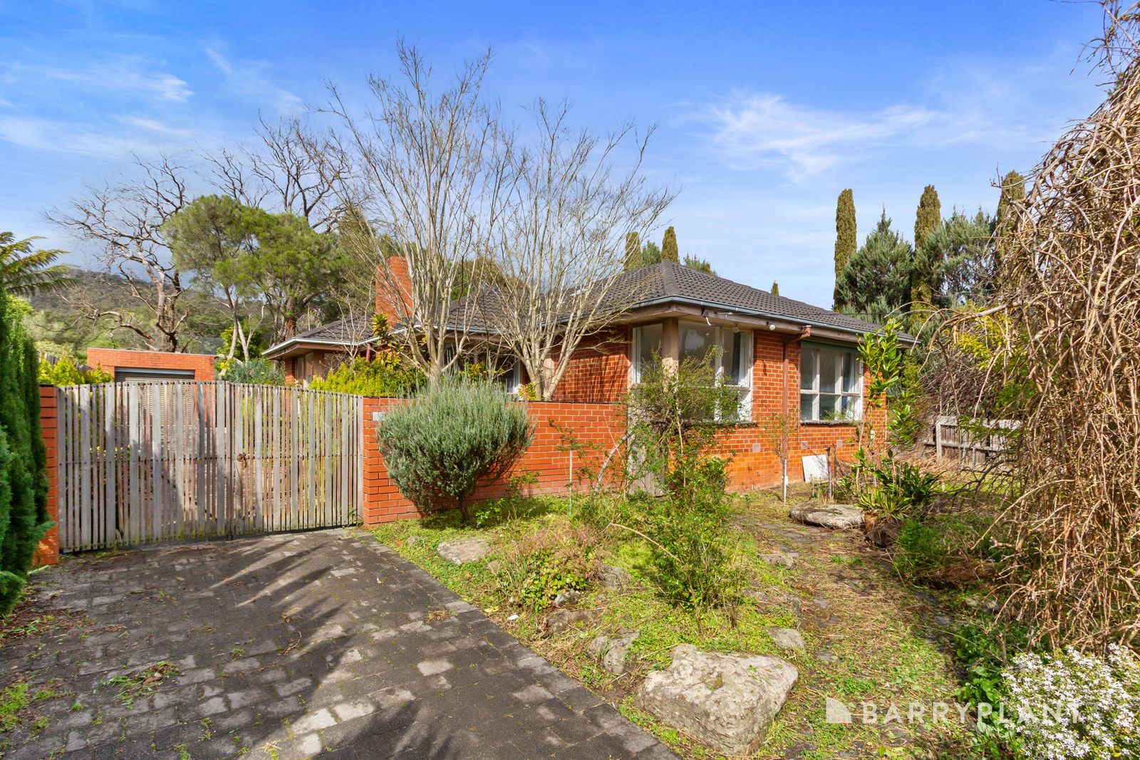 3 bedrooms House in 13 Paisley Avenue BORONIA VIC, 3155