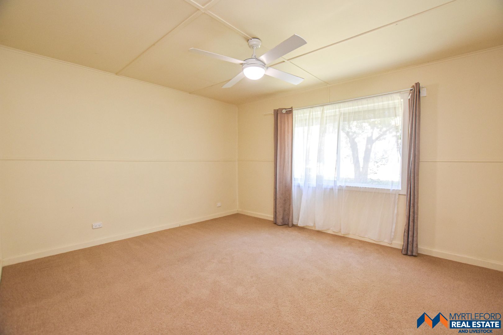 221 Whorouly Road, Whorouly VIC 3735, Image 2