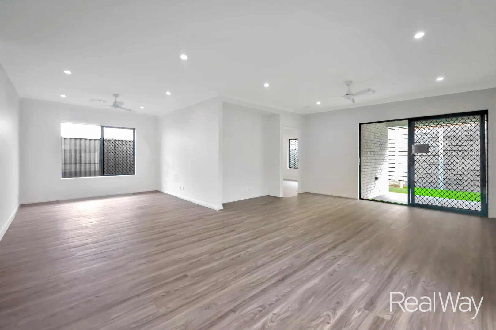 Additional image 5 of 165 Greenview Avenue, South Ripley QLD 4306