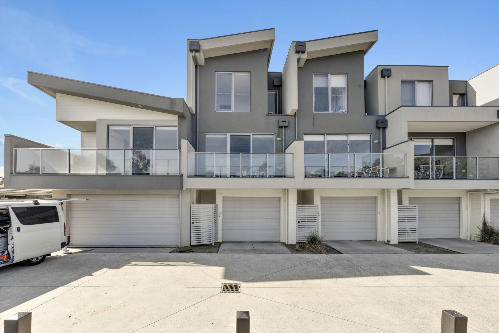 18 Zara Court, Officer VIC 3809, Image 1