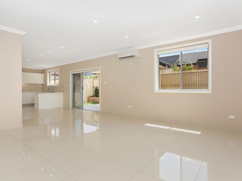 5/153 Rawson Road, Greenacre NSW 2190, Image 2