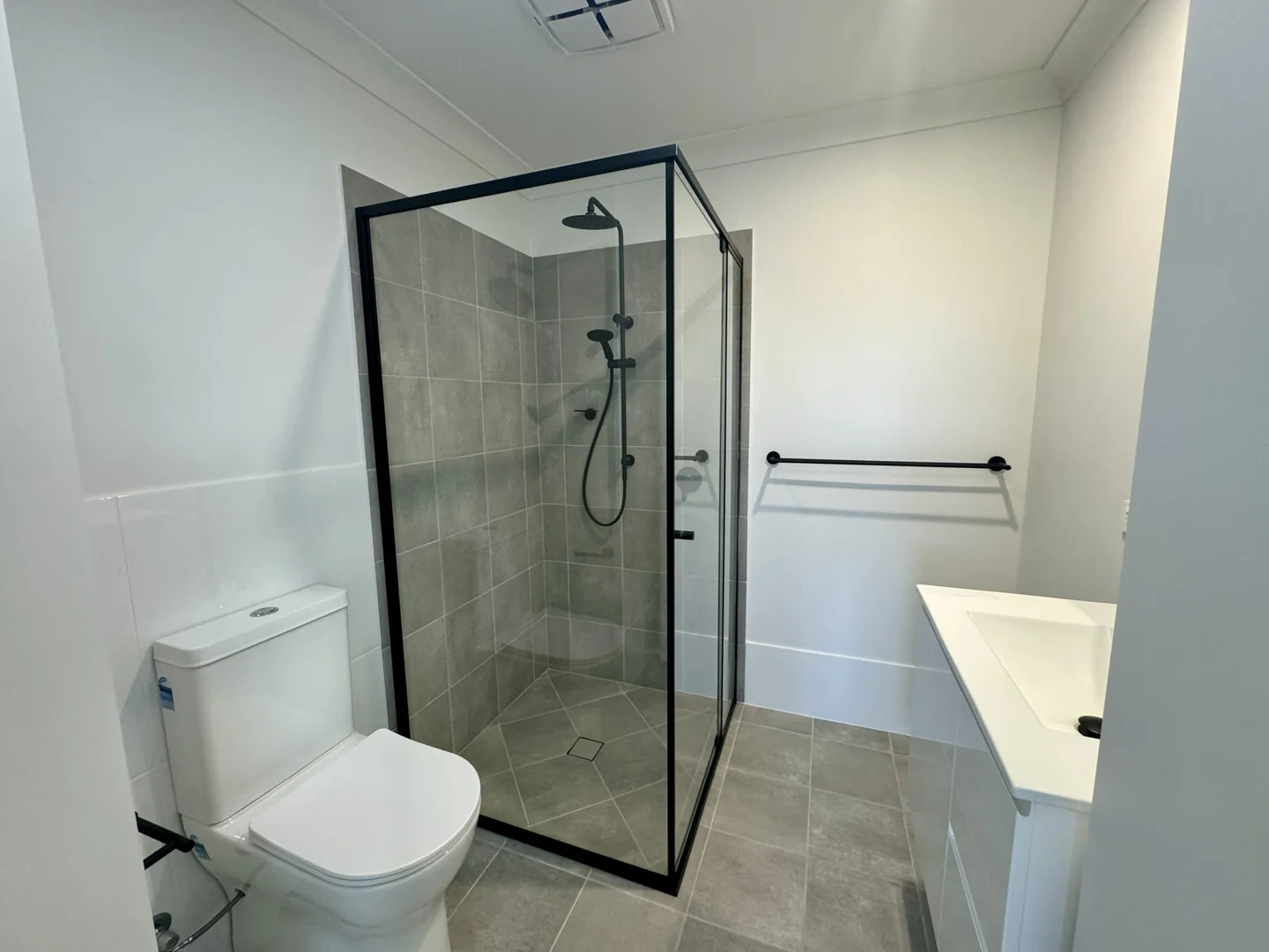 Additional image 6 of 92a Evesham Circuit, North Tamworth NSW 2340