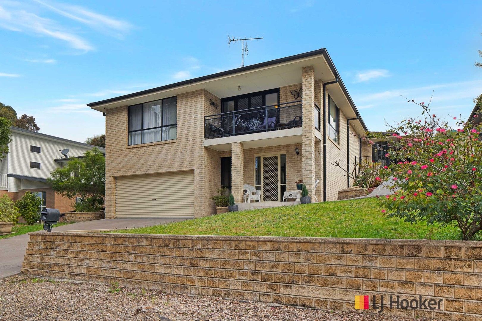 3 bedrooms House in 50 Wattlebird Way MALUA BAY NSW, 2536