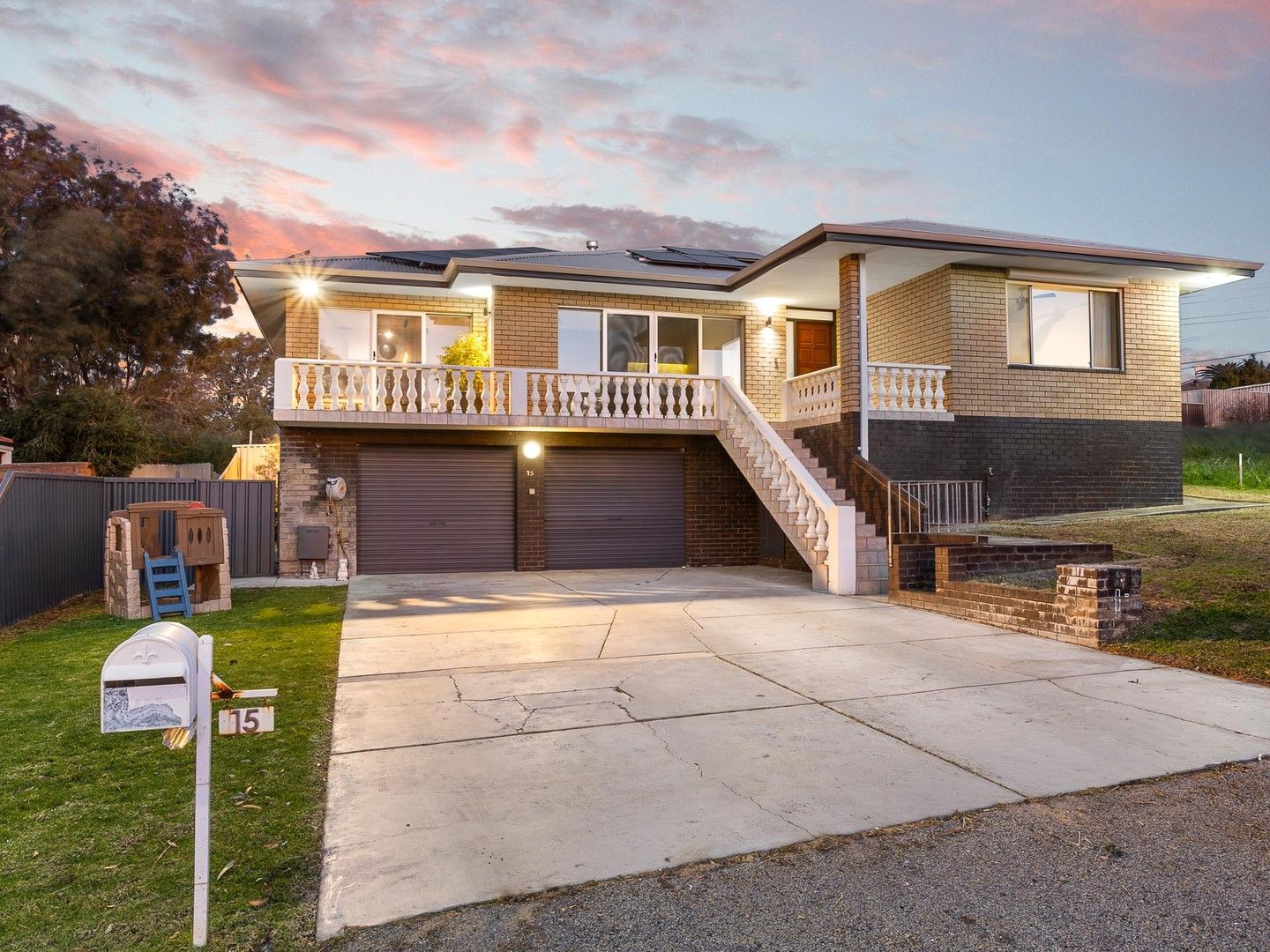 4 bedrooms House in 15 Keats Place SPEARWOOD WA, 6163