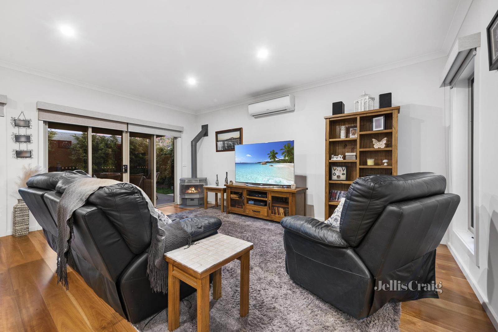 13A Plymouth Court, Nunawading VIC 3131, Image 2