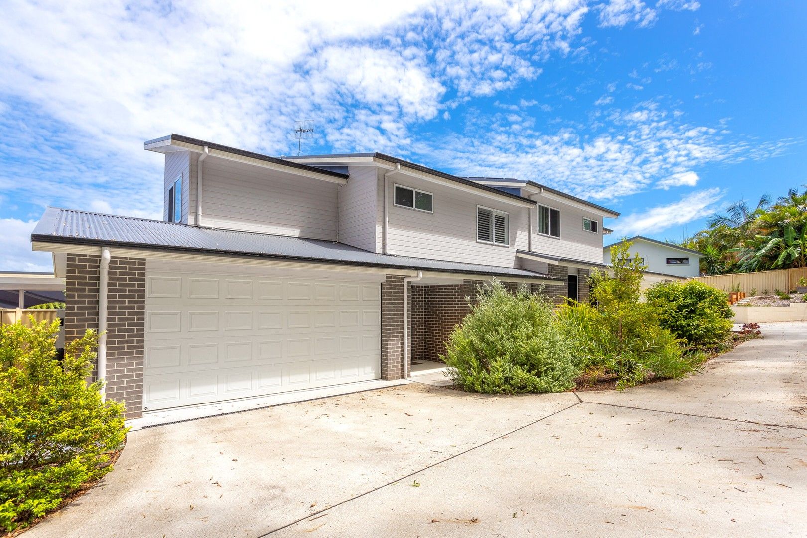 4 bedrooms Townhouse in 1/13 Oriana Close FORSTER NSW, 2428