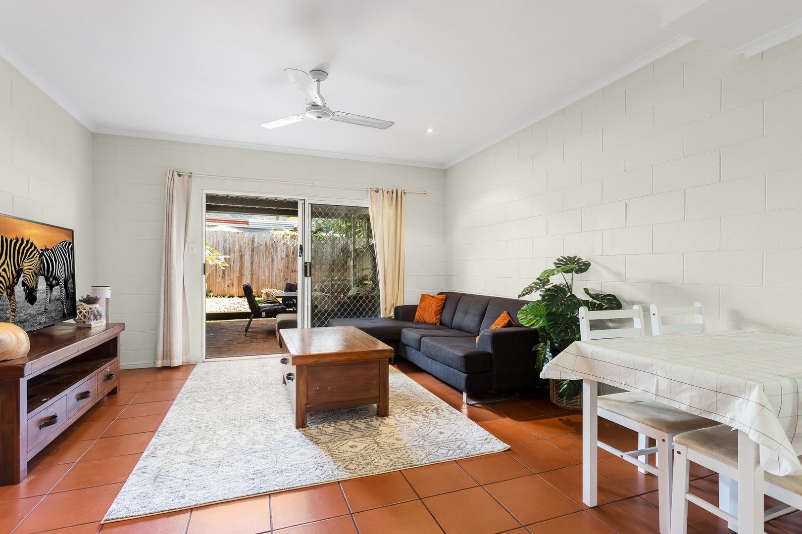 5/6 Tenni Street, Redlynch QLD 4870, Image 2