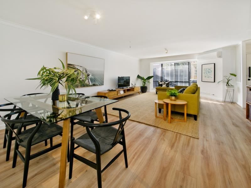 3 bedrooms Townhouse in 21 Windich Place LEEDERVILLE WA, 6007