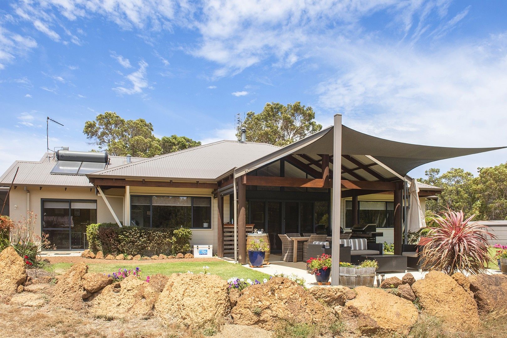 7 bedrooms Specialist Farm in PL 8 & 9 Brash Road YALLINGUP WA, 6282