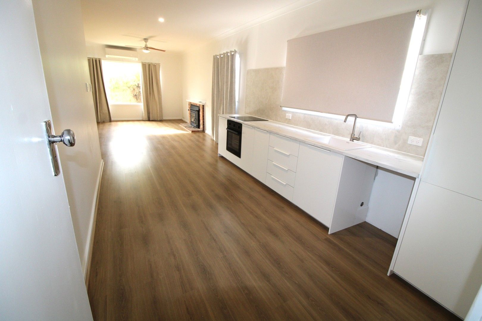 3 bedrooms House in 11 Ashworth Crescent NARROGIN WA, 6312