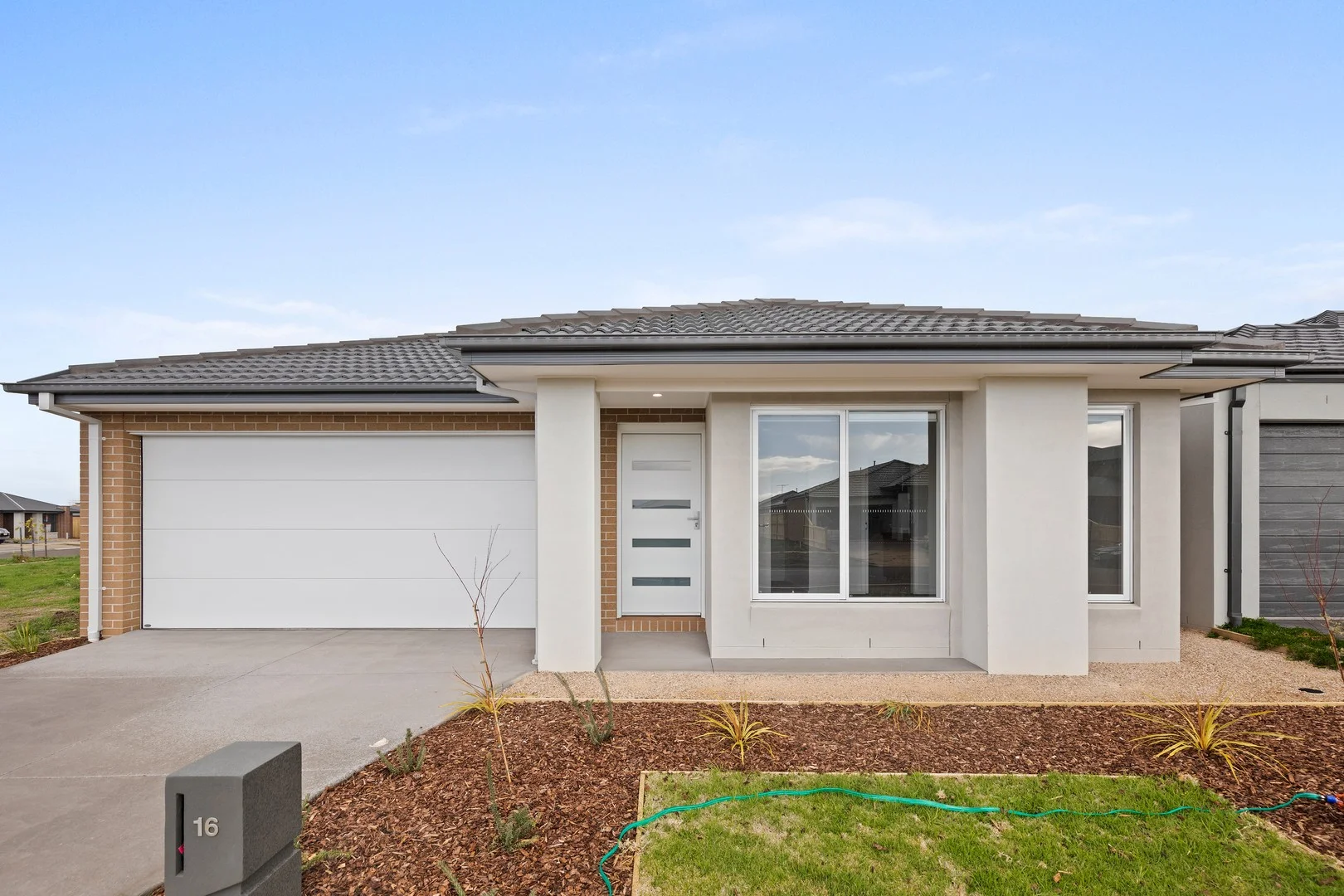 16 Kingston Dr, Lara VIC 3212