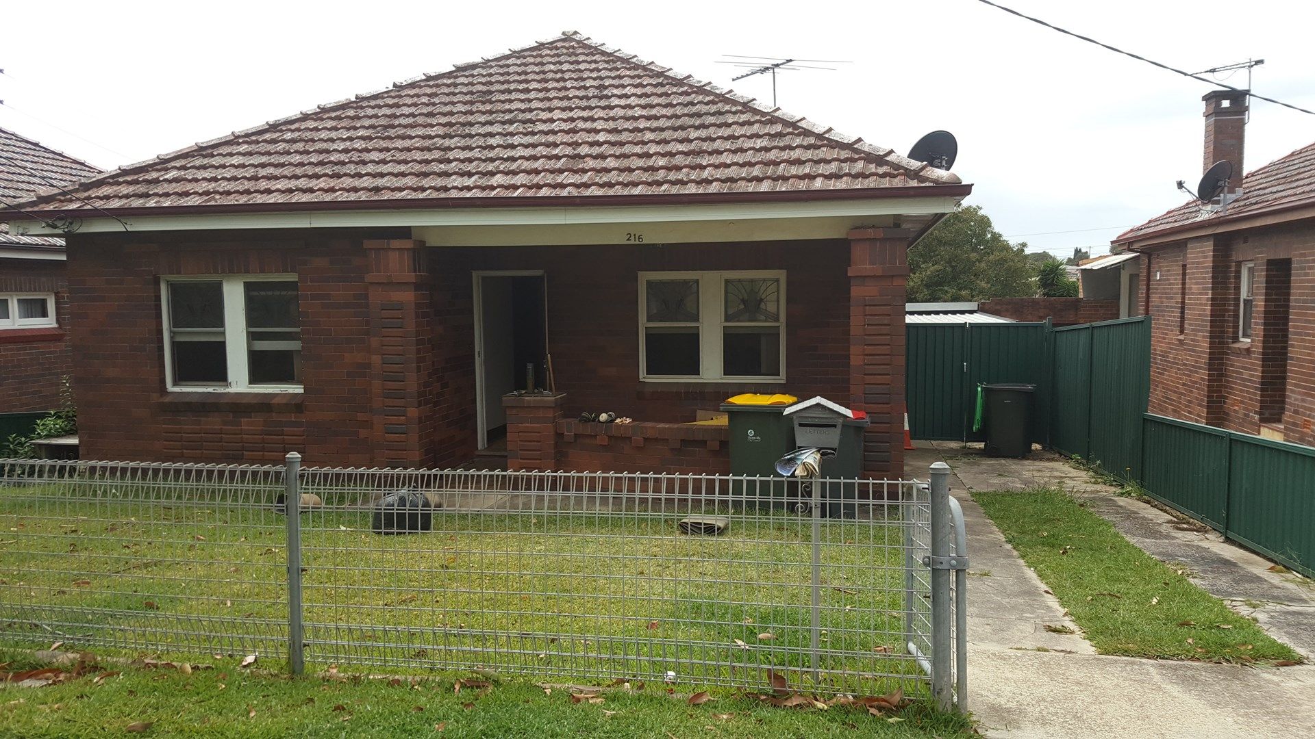 3 bedrooms House in 216 Patrick Street HURSTVILLE NSW, 2220