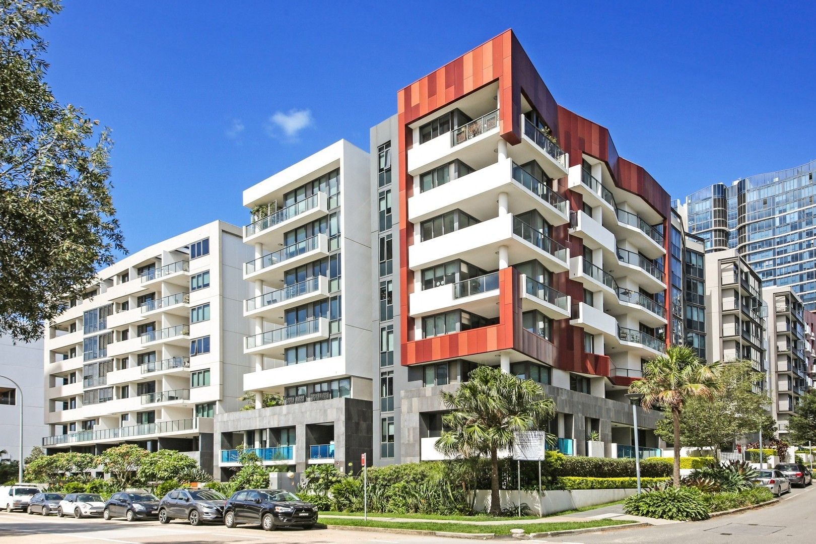 2 bedrooms Apartment / Unit / Flat in 802/51 Hill Rd WENTWORTH POINT NSW, 2127
