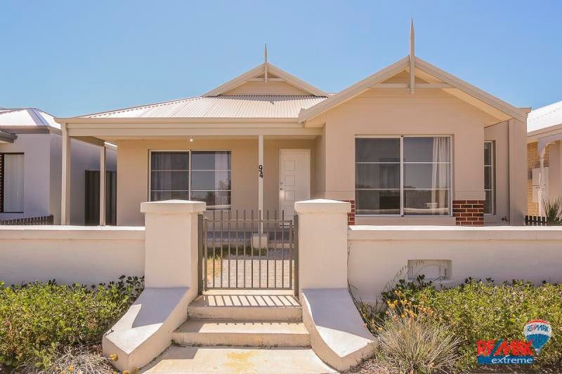 4 bedrooms House in 94 Santorini Promenade ALKIMOS WA, 6038