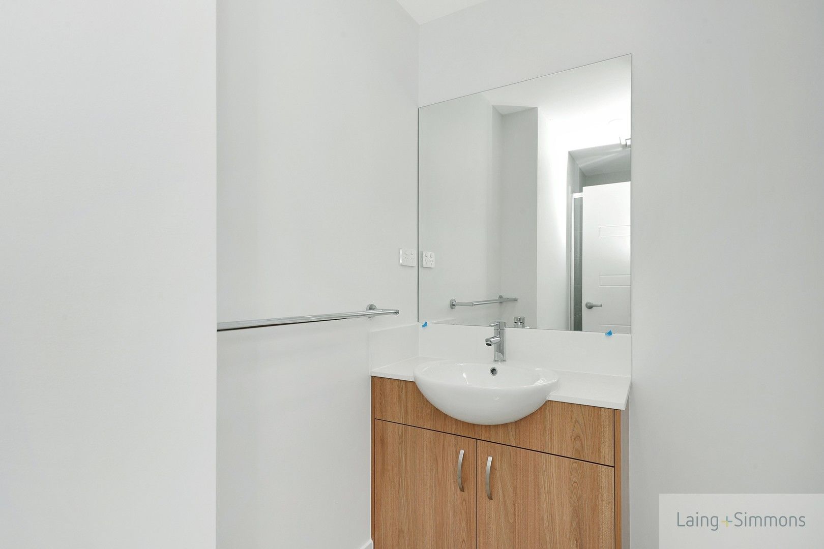 2 bedrooms Semi-Detached in 22B Crows Ash Avenue EDGEWORTH NSW, 2285
