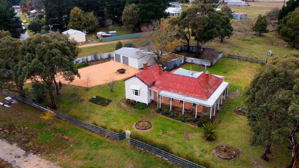 12 Carlyle Street, Scarsdale VIC 3351, Image 1