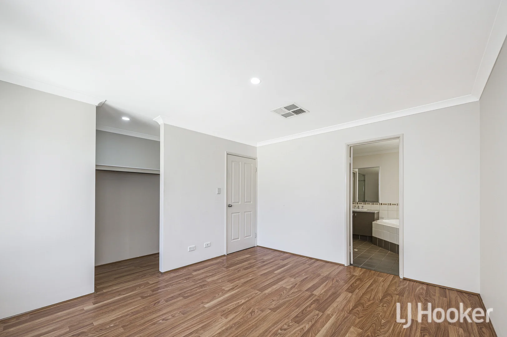 Additional image 12 of 16 Marginata Parkway, Canning Vale WA 6155