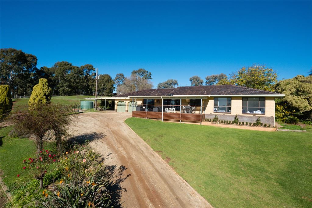 2579 Murray Valley Highway, Huon VIC 3695, Image 2
