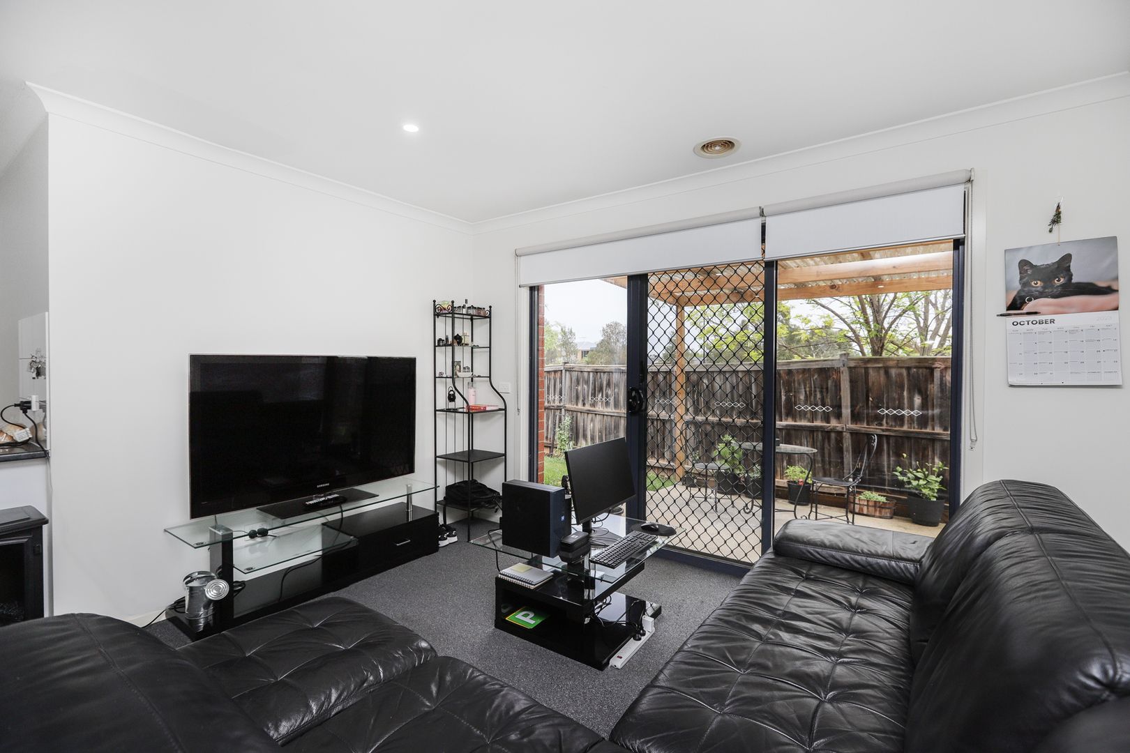1/20-22 Roslyn Park Drive, Harkness VIC 3337, Image 2