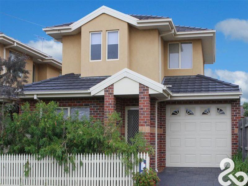 3 bedrooms Townhouse in 1B Maritana Avenue RESERVOIR VIC, 3073