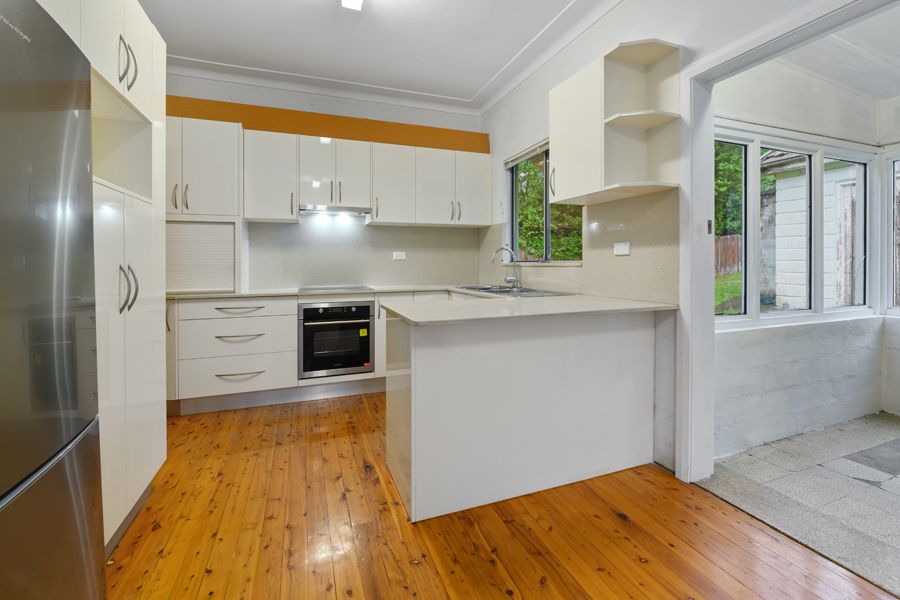 21 Silvia Street, Hornsby NSW 2077, Image 2