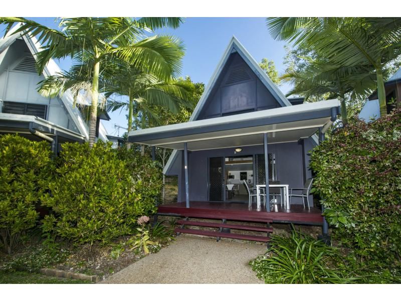 2/42 Yates Street, Nelly Bay, MAGNETIC ISLAND QLD 4819, Image 0