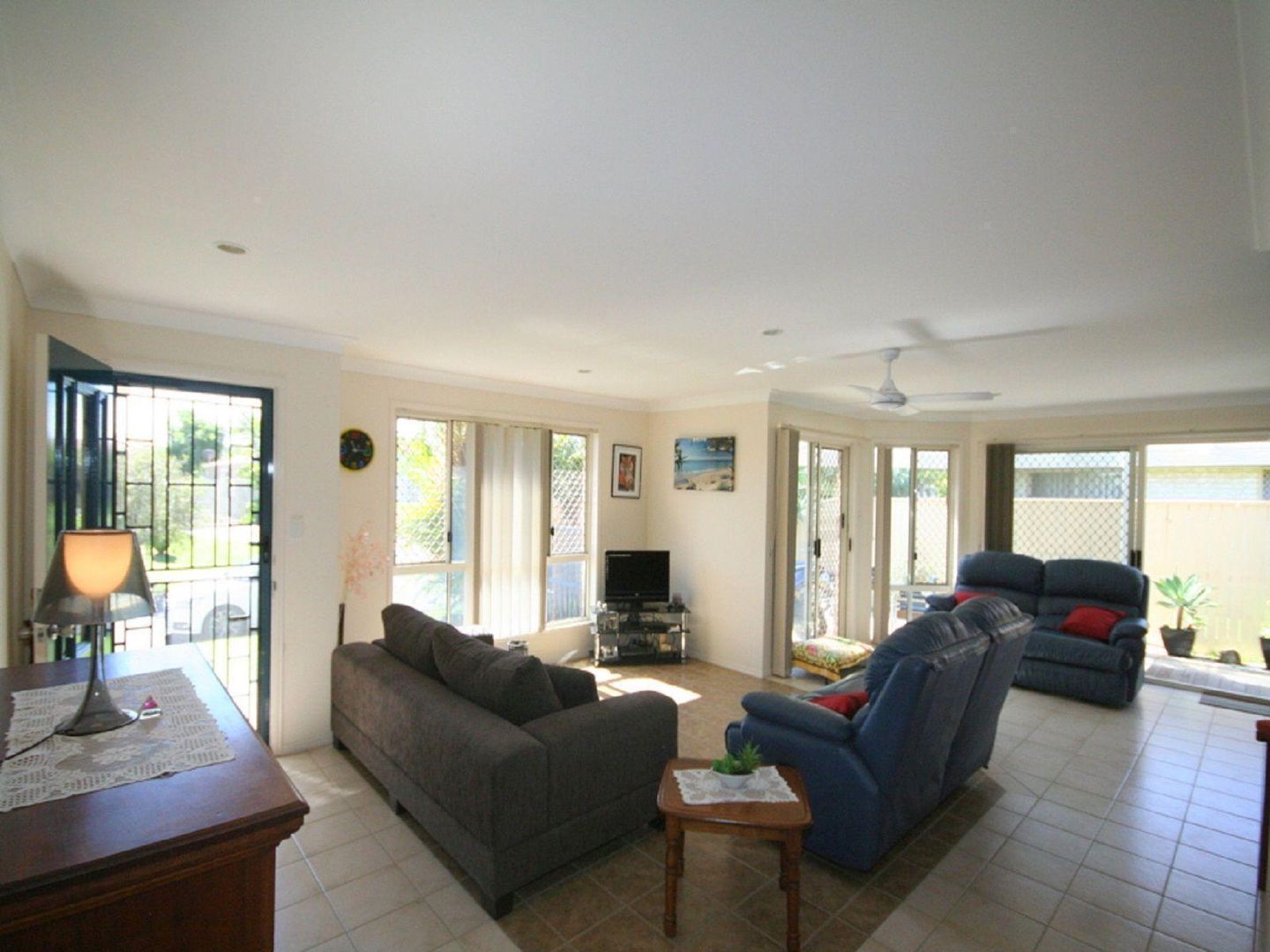 1/22 Foxhill Place, Banora Point NSW 2486, Image 2