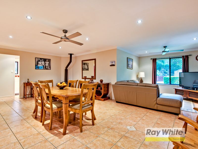 17 Willem Drive, Draper QLD 4520, Image 2