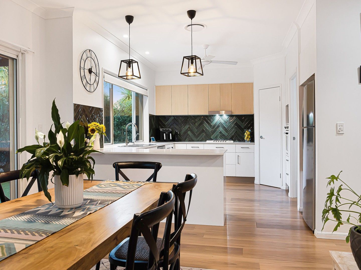 6 bedrooms House in 16 Atherton Close BUDERIM QLD, 4556
