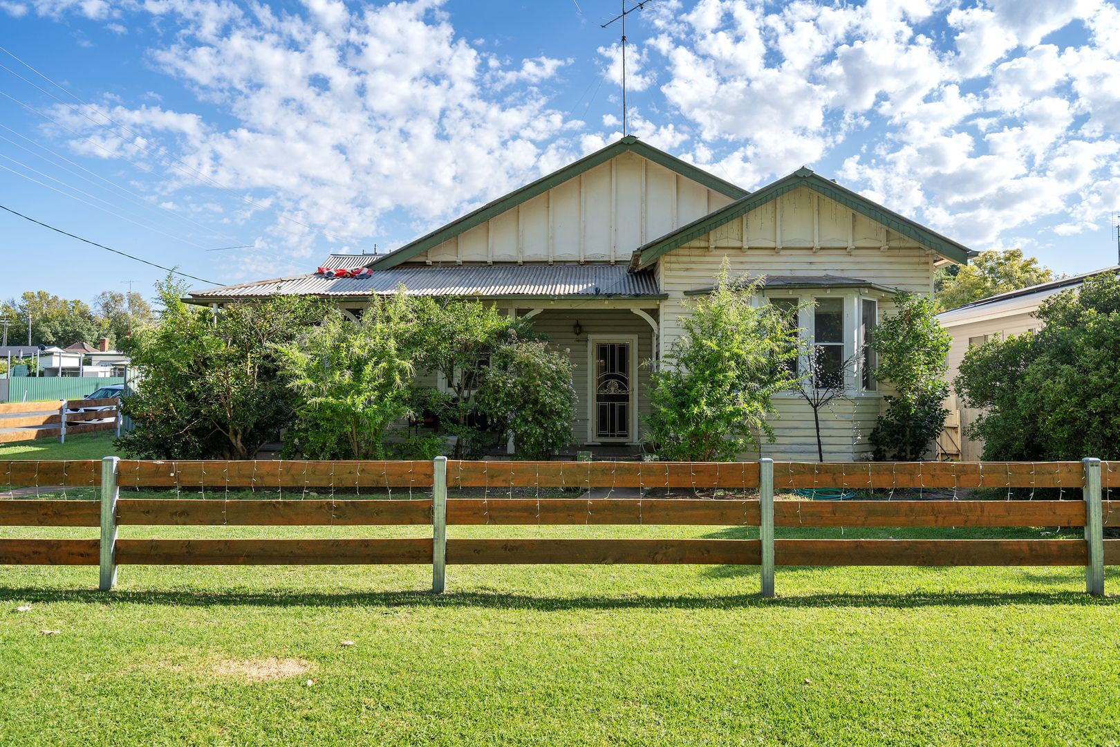 19 Victoria Avenue, Narrandera NSW 2700, Image 1