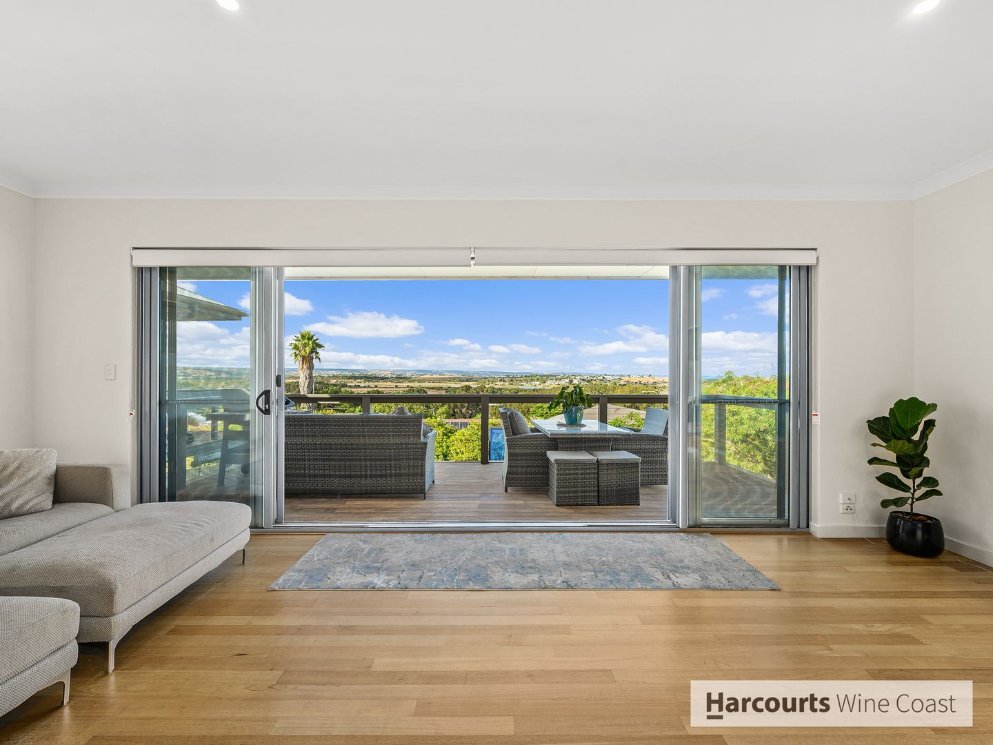 20 Geoffrey Avenue, Port Noarlunga SA 5167, Image 2