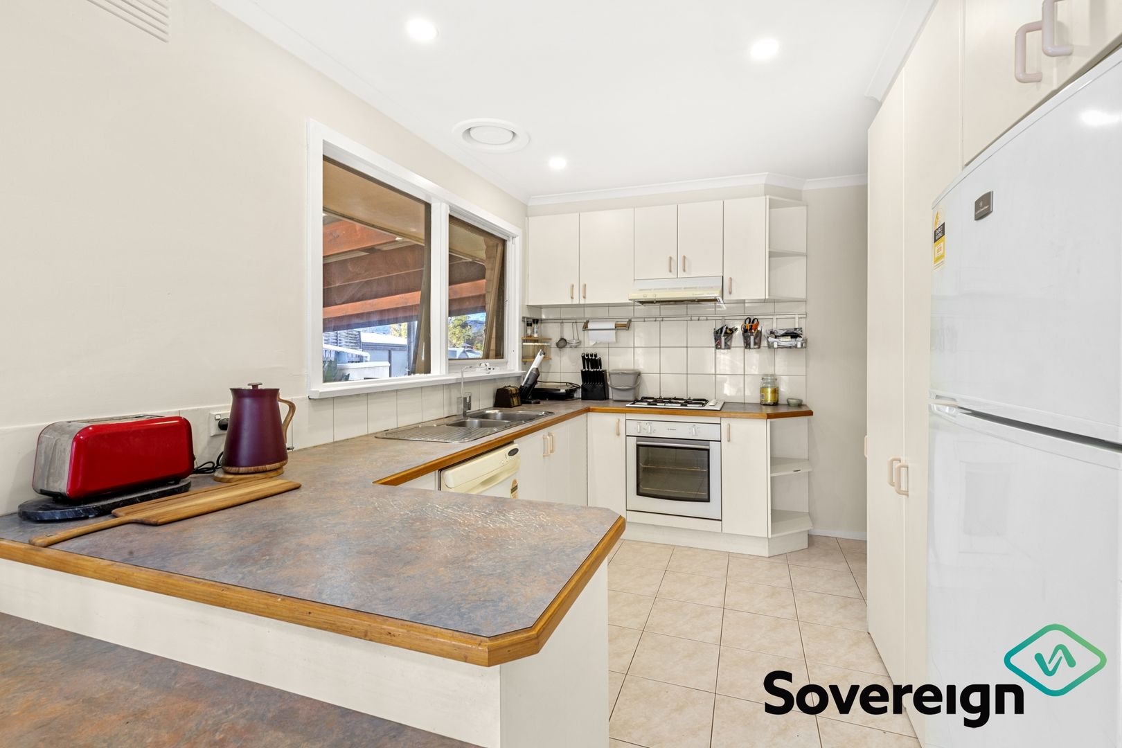 32 Grayson Drive, Scoresby VIC 3179, Image 2