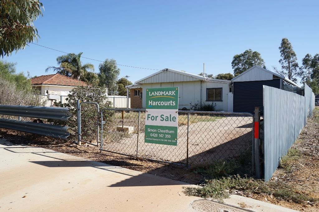 26 Hay Street, Merredin WA 6415, Image 0