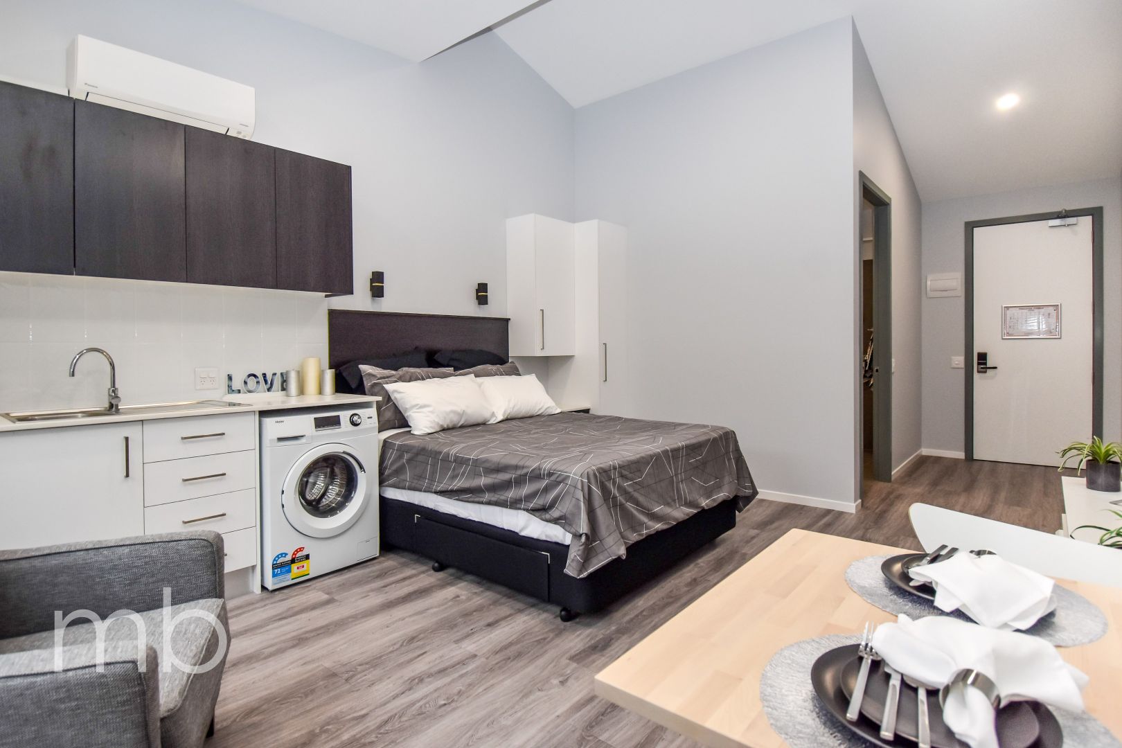 1B/48 Molong Road, Orange NSW 2800 Studio For Rent Domain