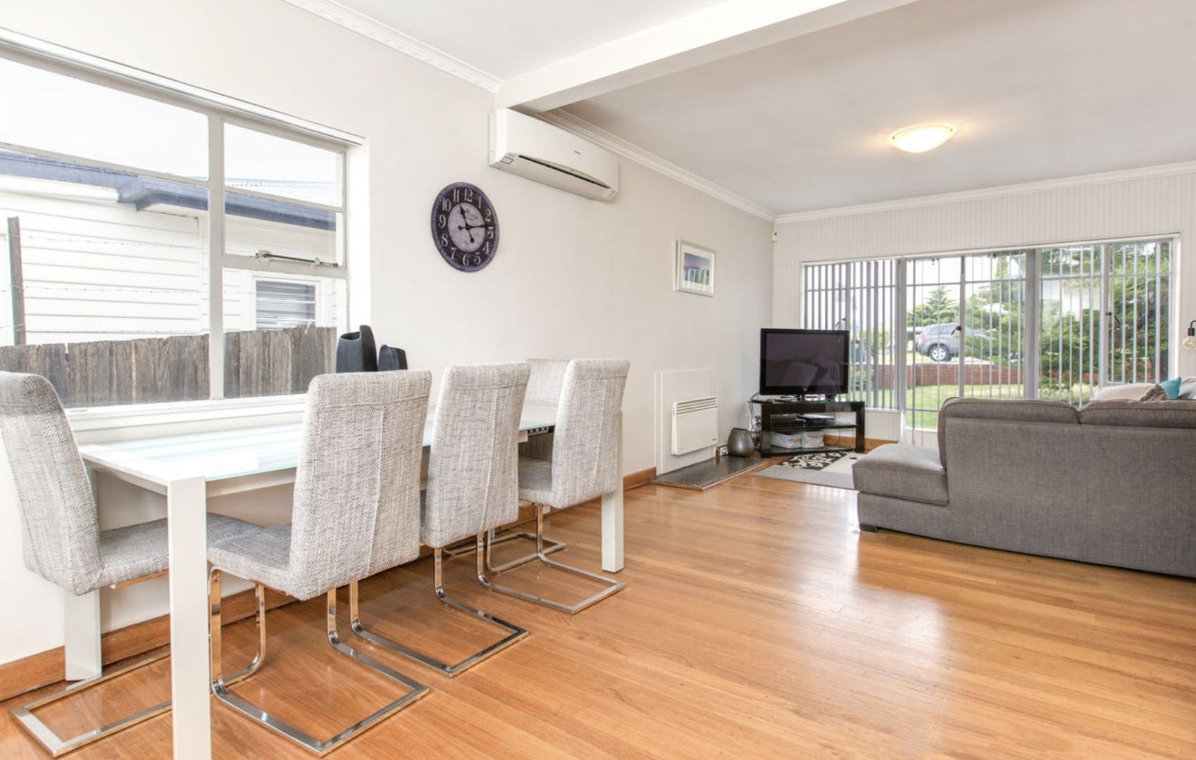 3 bedrooms House in 9 Ashbolt Crescent LUTANA TAS, 7009