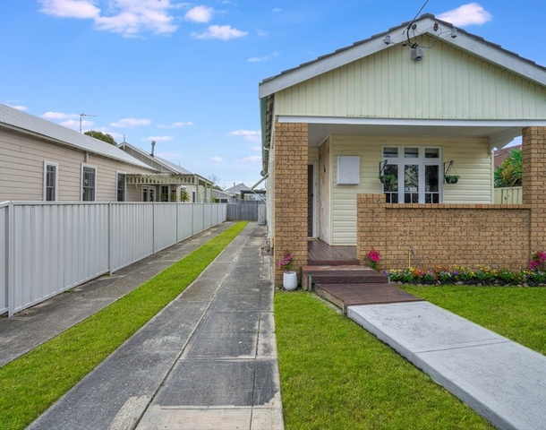 24 Darling Street, Hamilton South NSW 2303