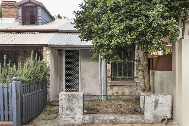 Picture of 34 Flora Street, ERSKINEVILLE NSW 2043
