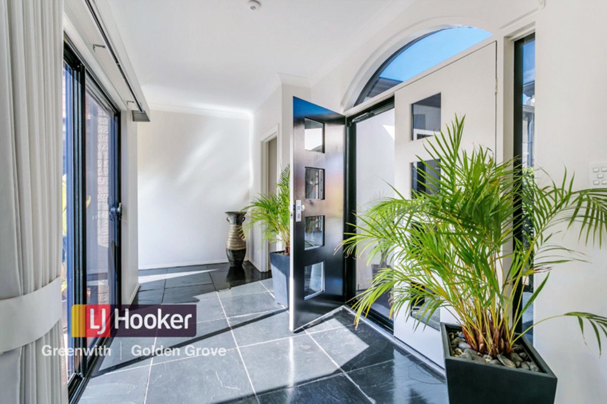 10 Hinchinbrook Avenue, Mawson Lakes SA 5095, Image 2