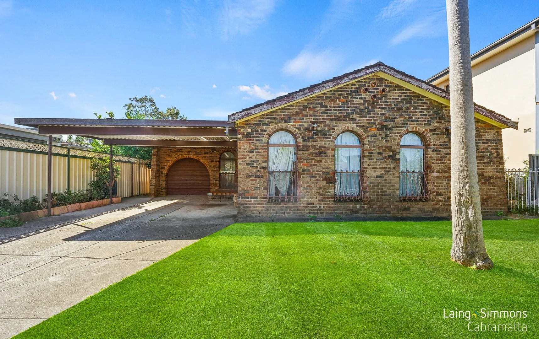 House in Sydney, St Johns Park, St Johns Park