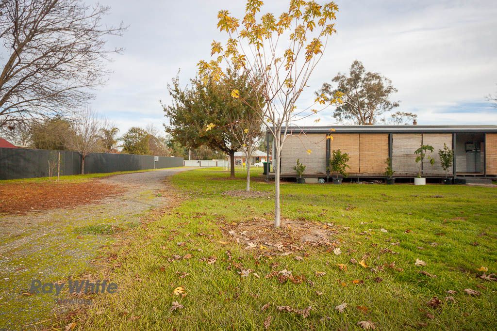 33 Jude Street, Howlong NSW 2643, Image 0