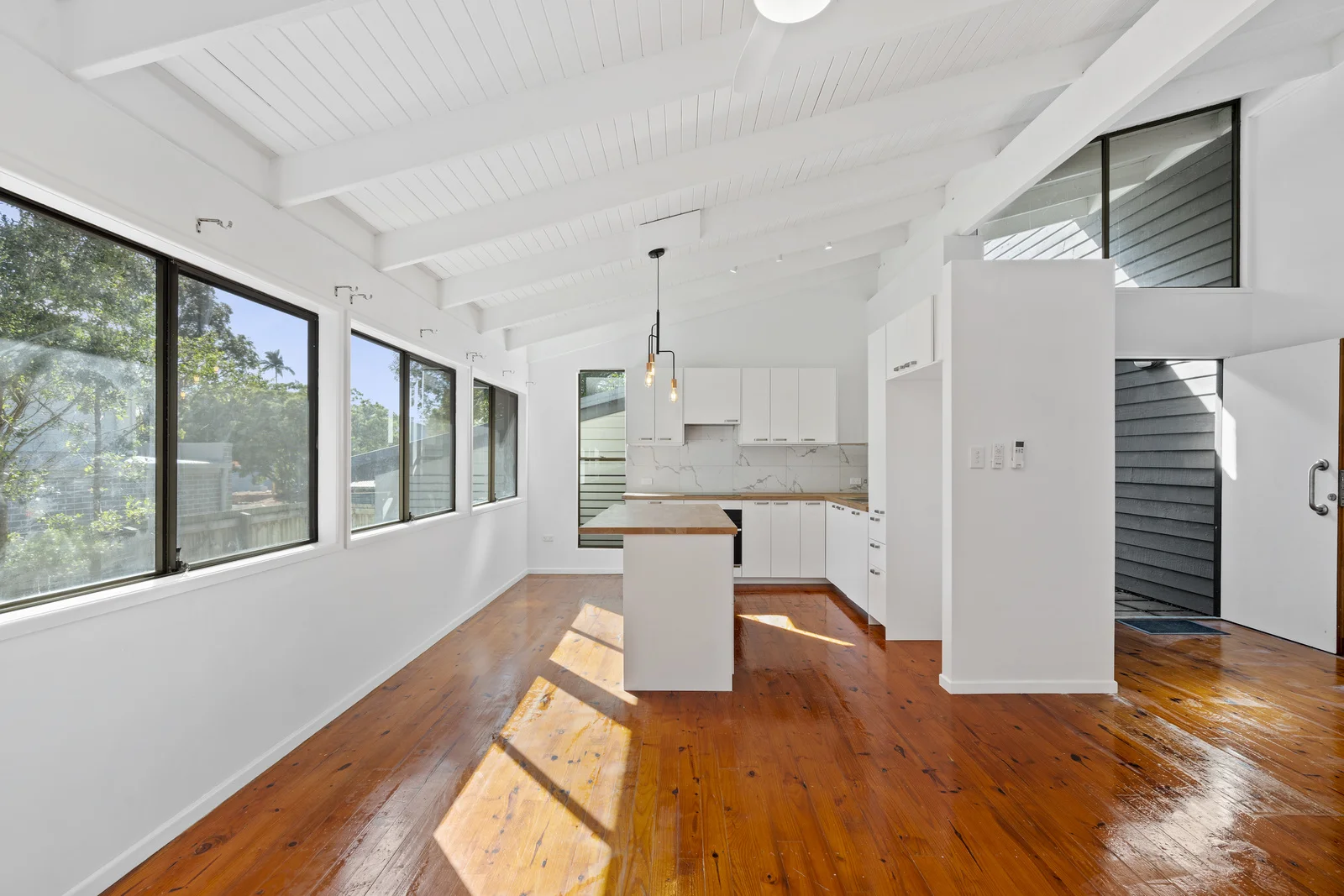 Additional image 2 of 1/4 Fishermans Bend, Balmoral QLD 4171