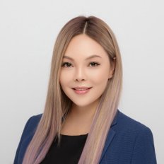 Bella Cheung, Sales representative