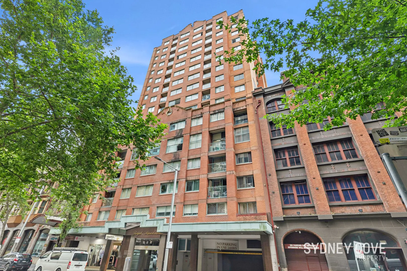 EXCEPTIONAL CBD INVESTMENT OPPORTUNITY OR CITY PAD – pohled 6