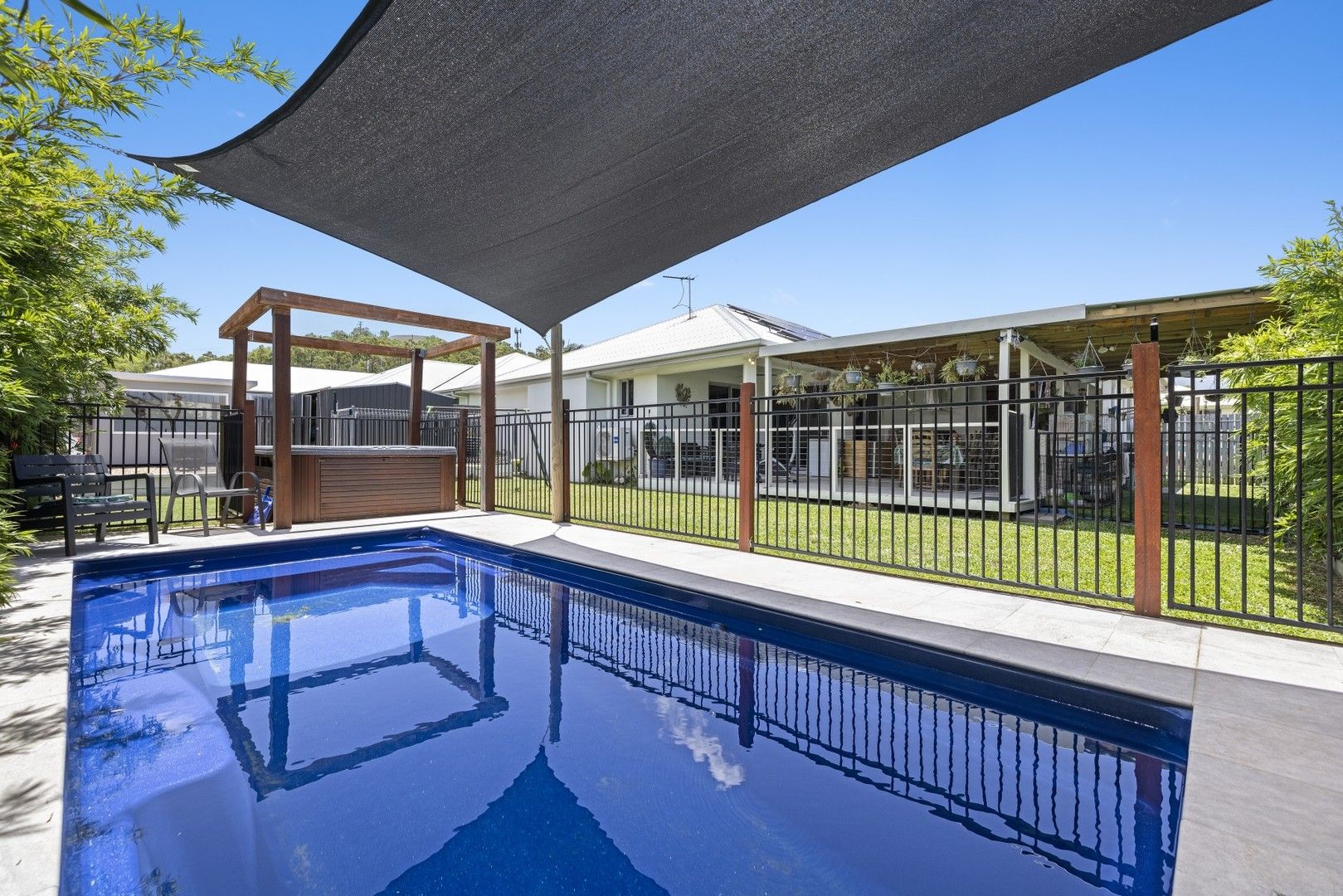 33 Bilbao Place, Bushland Beach QLD 4818, Image 1